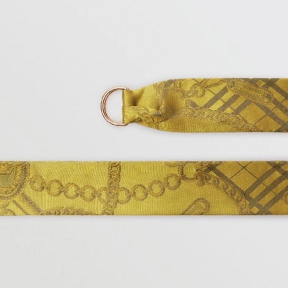 NIB Burberry D-Ring Detail Chain Silk Jacquard Skinny Scarf - citrine - Picture 2 of 3